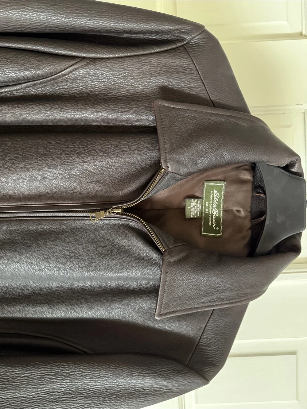 Eddie Bauer Women’s Dark Brown Leather Zip-Front Trench - Picture 5 of 9